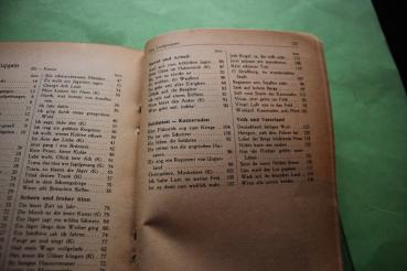 Preview: kleines Chorbuch zu deutschen Volks- und Soldatenliedern   II. Heft